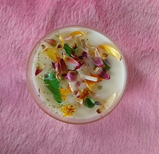 Fragnance candles infused with natural herbs